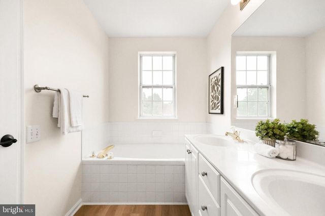 1638 WHEYFIELD DR, Frederick, MD 21701