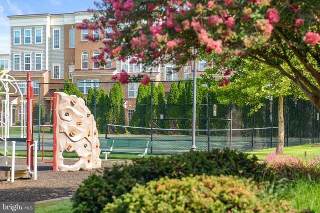 1638 WHEYFIELD DR, Frederick, MD 21701