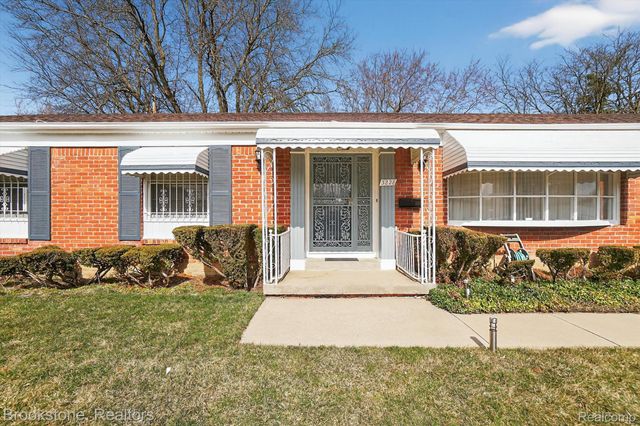 3228 Wolcott Street, Flint, MI 48504