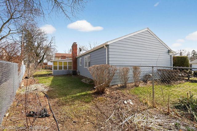 3228 Wolcott Street, Flint, MI 48504