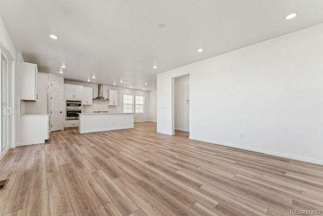 8732 Whiteclover Street, Littleton, CO 80125