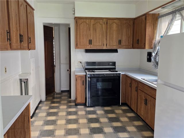 131 Earl Street, Rochester, NY 14611