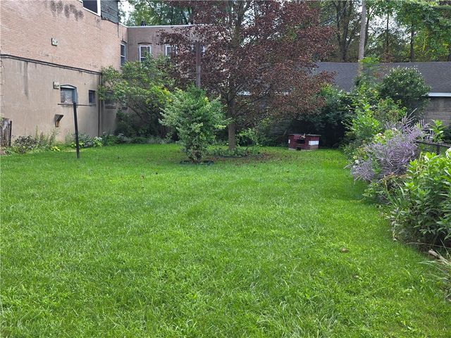 131 Earl Street, Rochester, NY 14611