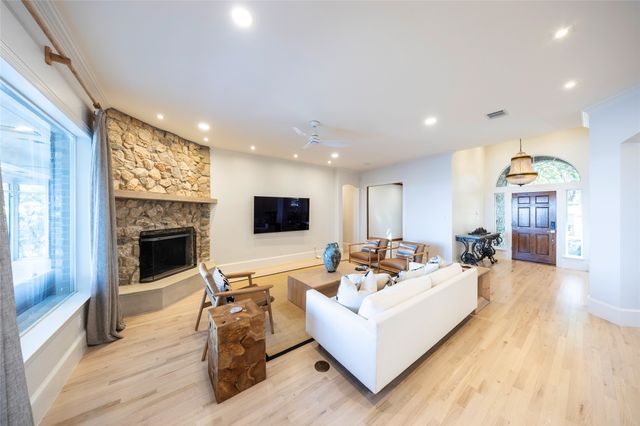 1190 Emerald Sound Boulevard, Oak Point, TX 75068