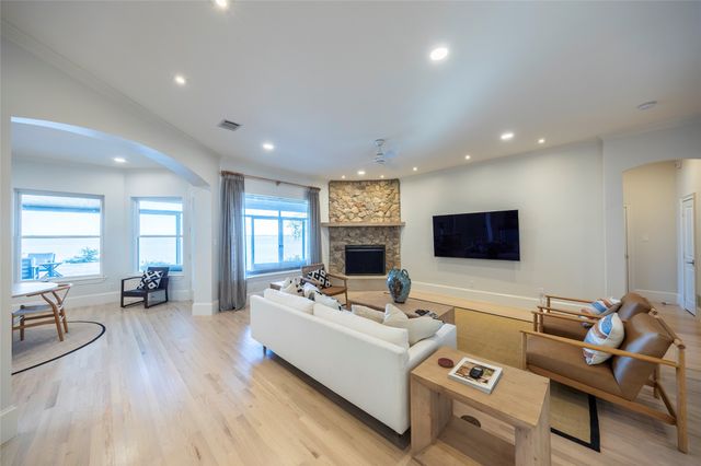 1190 Emerald Sound Boulevard, Oak Point, TX 75068