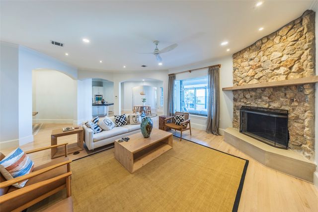 1190 Emerald Sound Boulevard, Oak Point, TX 75068