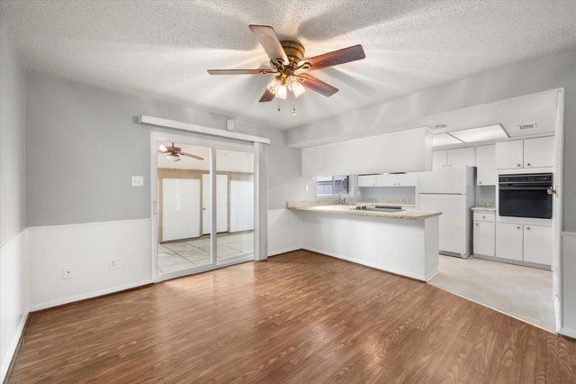 376 Westview Terrace, Arlington, TX 76013