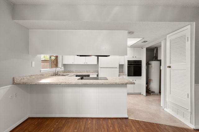 376 Westview Terrace, Arlington, TX 76013