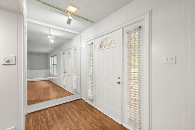 376 Westview Terrace, Arlington, TX 76013