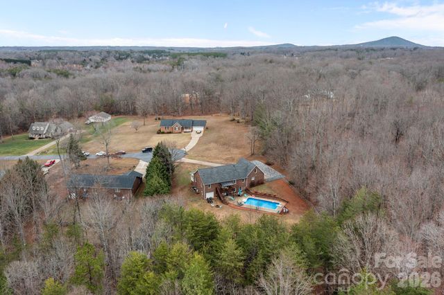 3156 Teresa Drive, Lincolnton, NC 28092