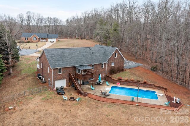 3156 Teresa Drive, Lincolnton, NC 28092