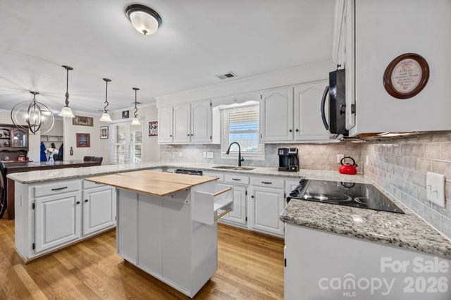 3156 Teresa Drive, Lincolnton, NC 28092