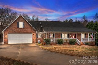 3156 Teresa Drive, Lincolnton, NC 28092