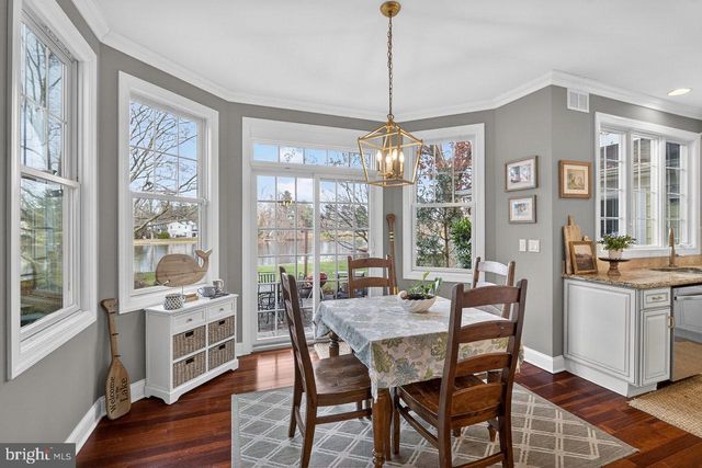 10 EVANS DR, Cranbury, NJ 08512