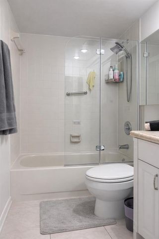 110 Lake Emerald Drive 103, Oakland Park, FL 33309