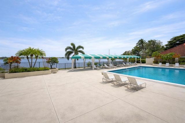 110 Lake Emerald Drive 103, Oakland Park, FL 33309