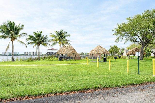 110 Lake Emerald Drive 103, Oakland Park, FL 33309