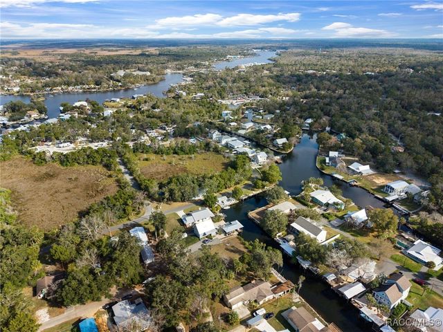 5787 S Kingdom Terrace, Homosassa, FL 34448