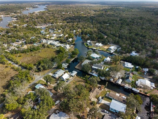 5787 S Kingdom Terrace, Homosassa, FL 34448