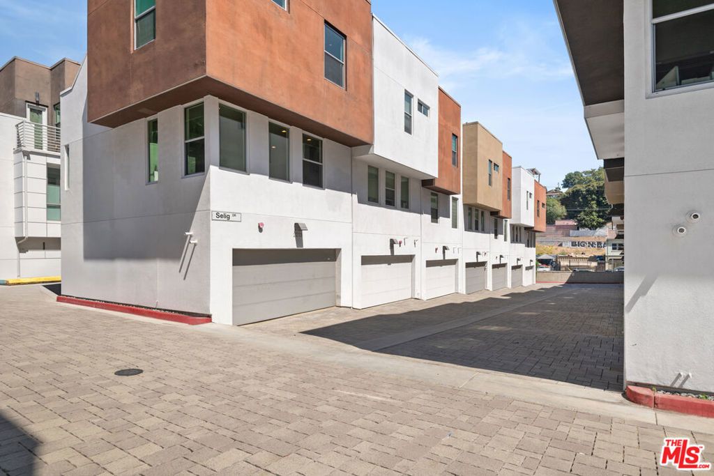 2213 Selig Drive, Los Angeles, CA 90026 — exterior