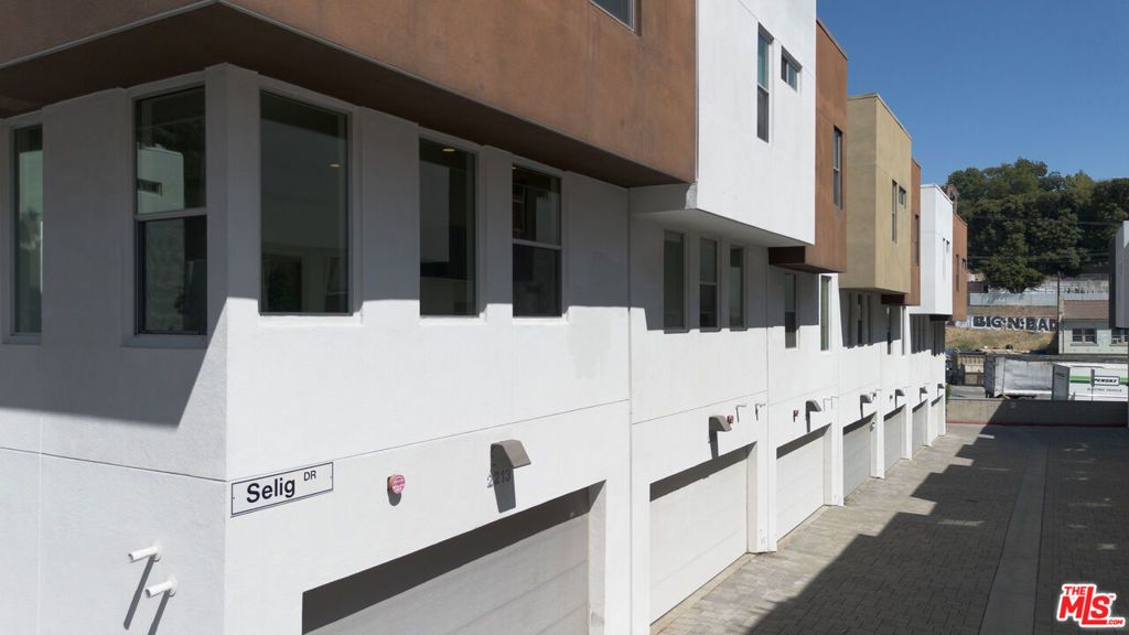 2213 Selig Drive, Los Angeles, CA 90026 — photo 4