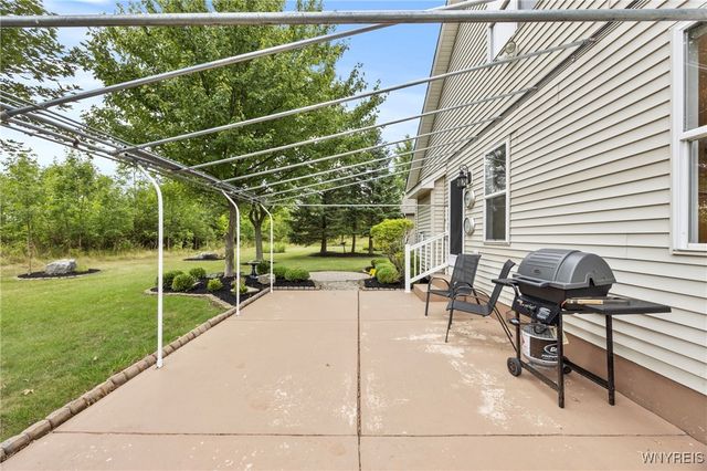 148 Parwood Trail, Cheektowaga, NY 14043