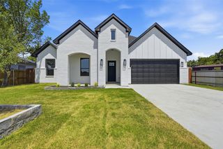 4924 Mona Lisa Street, Fort Worth, TX 76137