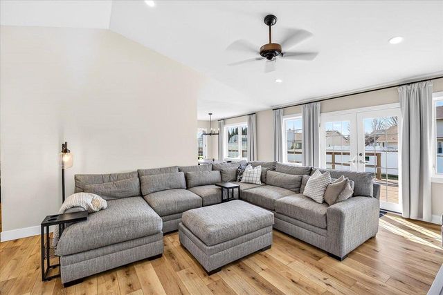 4254 Baybrook Drive, Janesville, WI 53546