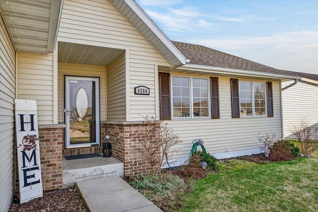 4254 Baybrook Drive, Janesville, WI 53546