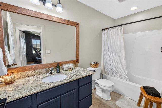 4254 Baybrook Drive, Janesville, WI 53546