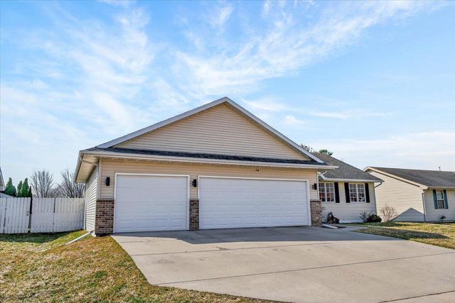 4254 Baybrook Drive, Janesville, WI 53546