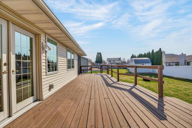 4254 Baybrook Drive, Janesville, WI 53546