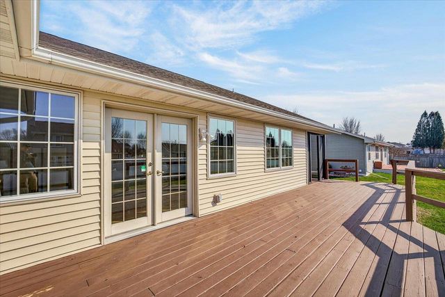 4254 Baybrook Drive, Janesville, WI 53546