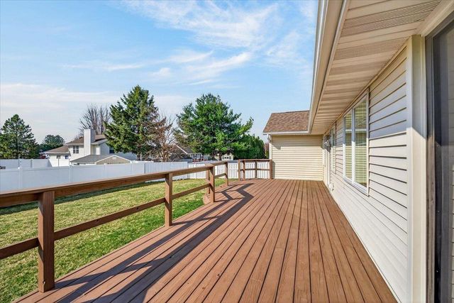 4254 Baybrook Drive, Janesville, WI 53546