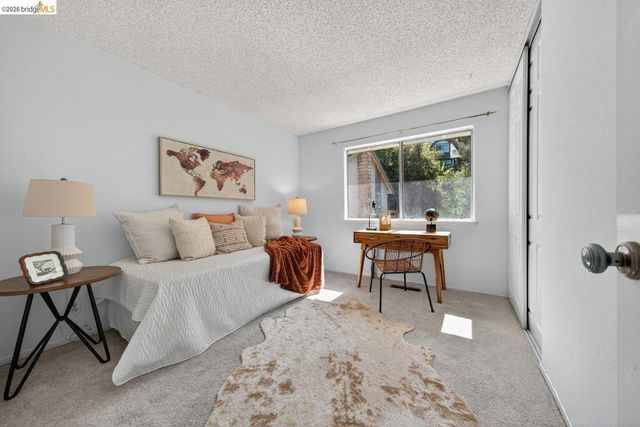 1368 Ridgecrest Rd, Pinole, CA 94564