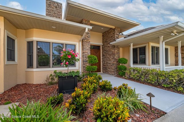 3706 Secluded Oak Court, Melbourne, FL 32934