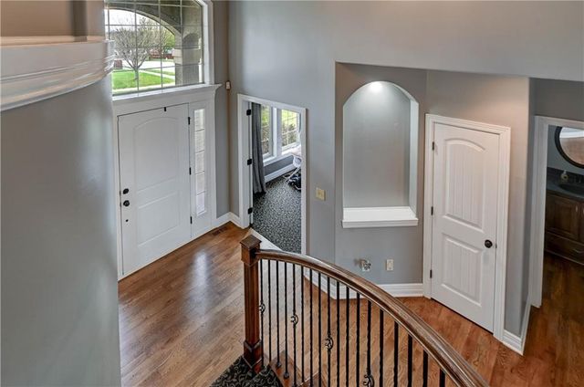 500 NE Woodpark Lane, Lee's Summit, MO 64086
