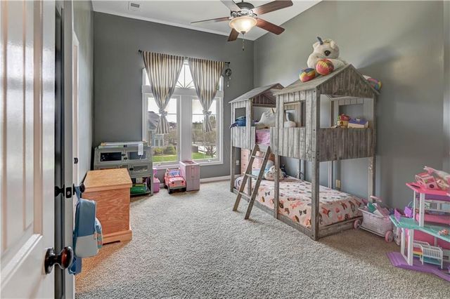 500 NE Woodpark Lane, Lee's Summit, MO 64086