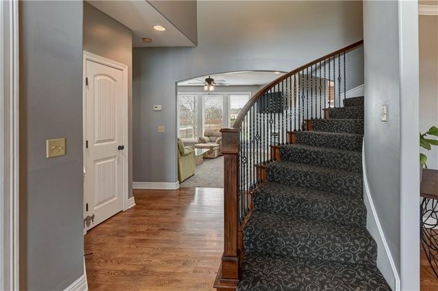 500 NE Woodpark Lane, Lee's Summit, MO 64086