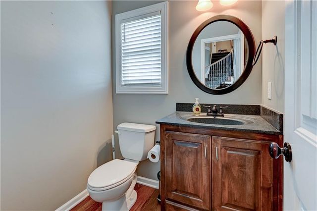 500 NE Woodpark Lane, Lee's Summit, MO 64086
