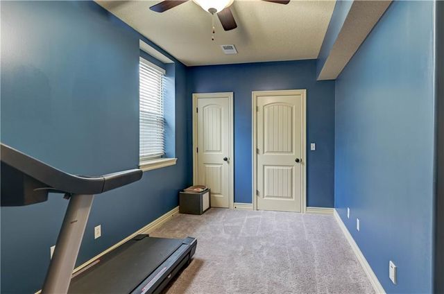 500 NE Woodpark Lane, Lee's Summit, MO 64086