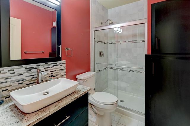 500 NE Woodpark Lane, Lee's Summit, MO 64086