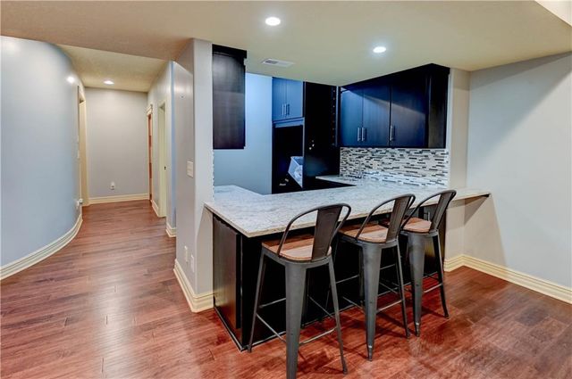500 NE Woodpark Lane, Lee's Summit, MO 64086