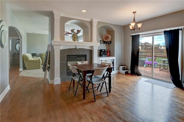 500 NE Woodpark Lane, Lee's Summit, MO 64086