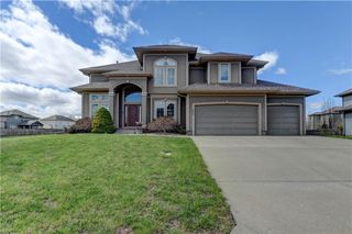 500 NE Woodpark Lane, Lee's Summit, MO 64086