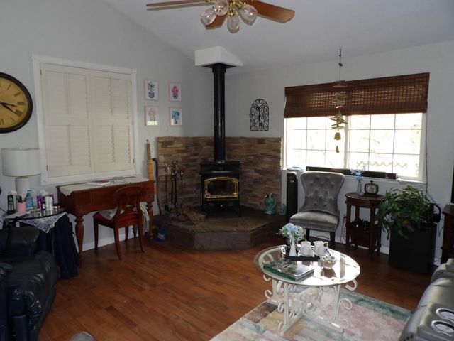 8510 Ormes Ct, Valley Springs, CA 95252