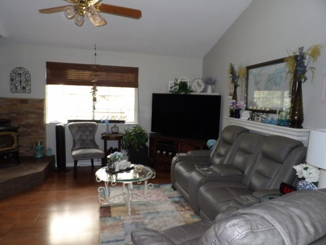 8510 Ormes Ct, Valley Springs, CA 95252