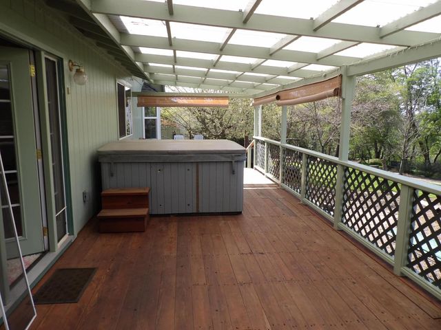 8510 Ormes Ct, Valley Springs, CA 95252