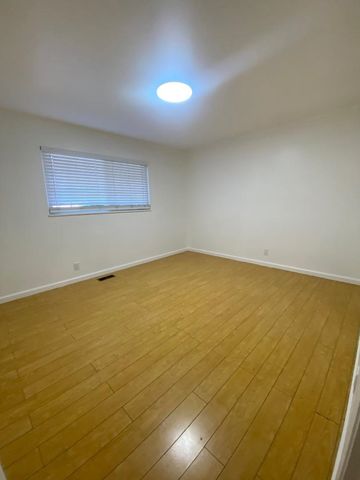 3859 High St, Oakland, CA 94619