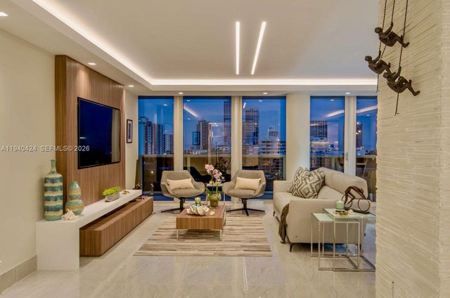 900 Bay Dr 822, Miami Beach, FL 33141